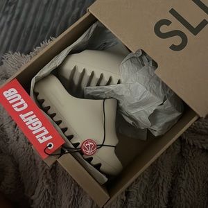 YEEZY SLIDES - BONE 2022 KIDS